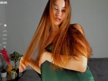 girl
        aliisonfox cam image #1132846