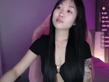 girl
        norma_blum cam image #5997940