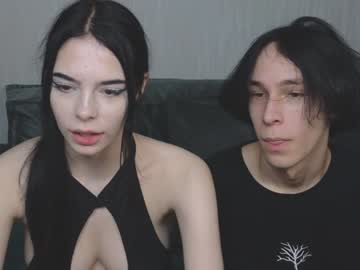 couple
        gothicxz cam image #5135652