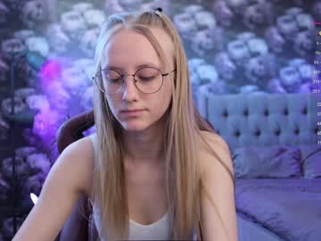 girl
        angeellina cam image #1467406