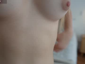 girl
        rebeccastonee cam image #6267912