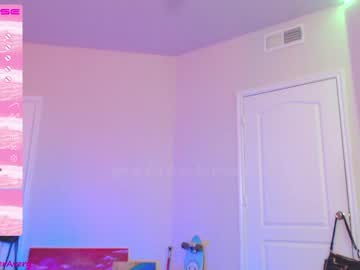 girl
        petitebrat cam image #665698