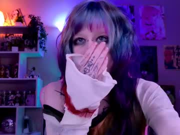 girl
        lollyshy__ cam image #6840844