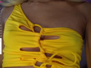 girl
        amniemodel cam image #133015