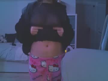 girl
        exy_ cam image #5634149