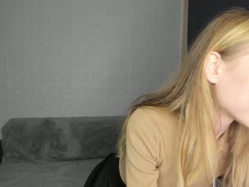 girl
        sandra_buika cam image #1892143