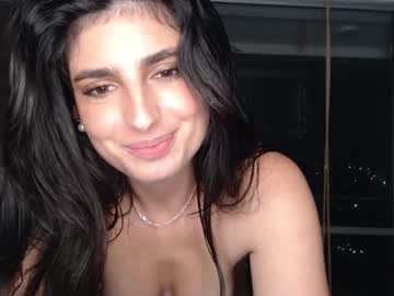 girl
        hollyshit_ cam image #6649972