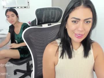 couple
        emillybrowm cam image #4779525