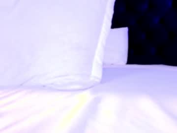 girl
        amberalena cam image #6204105