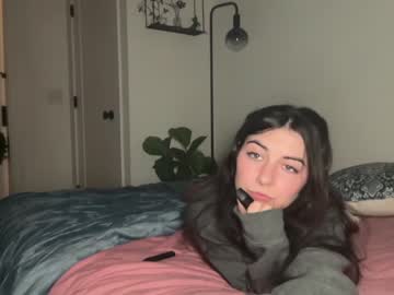 girl
        alex499990 cam image #3812858