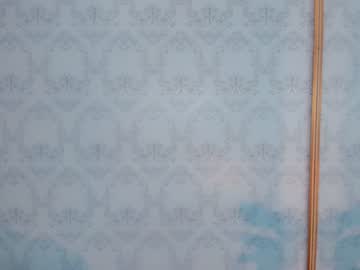 girl
        gummy_bear7 cam image #792308