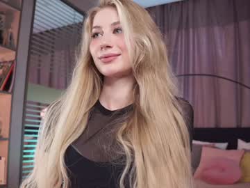 girl
        _icecrystal cam image #4826541