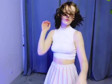 girl
        baeemily cam image #258996