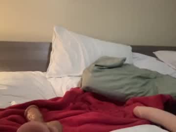 couple
        snowbunnyass cam image #732168