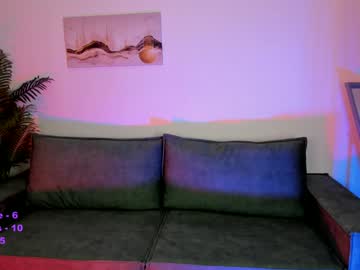 girl
        melis_murmyr cam image #5049268