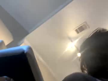 girl
        hali0324 cam image #3194113