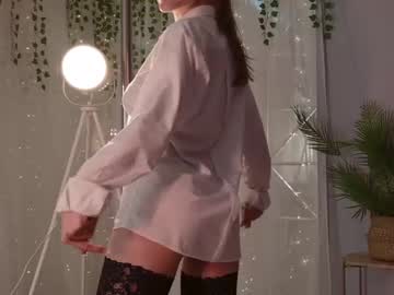 girl
        eva_natsumi cam image #4216677