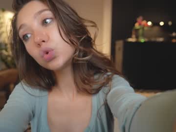 girl
        mia_elfie cam image #4739884