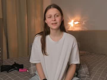 girl
        catedunnuck cam image #6166251
