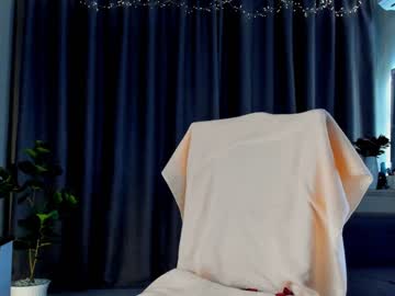 girl
        juliacontrol cam image #3300491