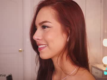 girl
        laniegh cam image #1104570