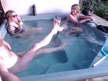 couple
        seattlemanwhore cam image #6556327
