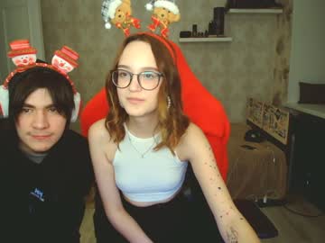 couple
        ofcblesssex342 cam image #327345