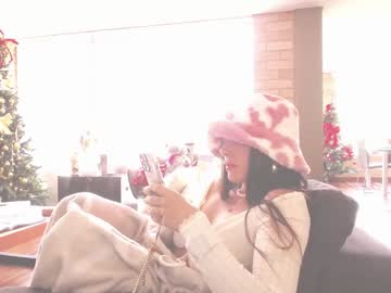 girl
        kendalltyler cam image #3129388
