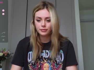 girl
        sky_magic cam image #4201867