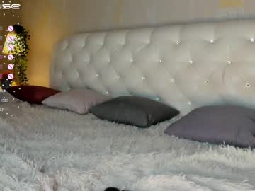 girl
        ruby_lynx cam image #500479