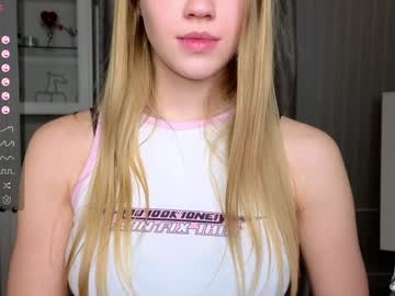 girl
        cute_fox_girl cam image #5913591