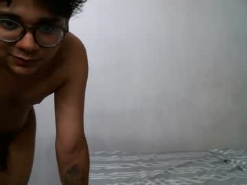 couple
        alux89 cam image #1572505