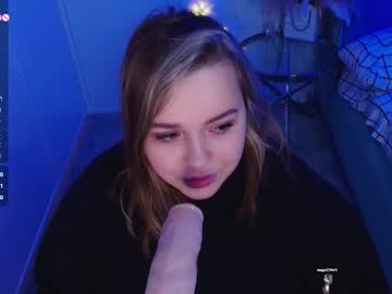 girl
        melissabowen cam image #5849672