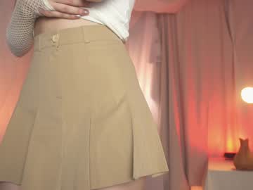 girl
        sunny_maria cam image #2123210