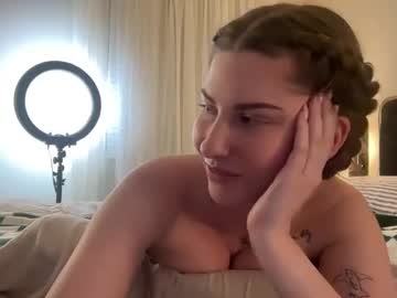girl
        addiebauer cam image #5941171