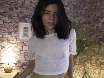 girl
        urcutelinda cam image #3589872