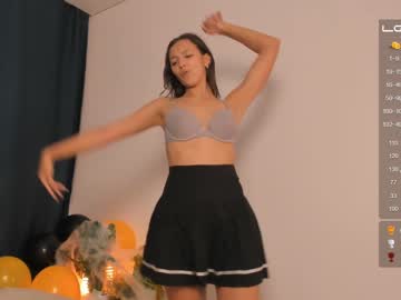 girl
        mariafrye cam image #123465