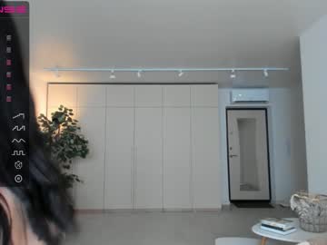 girl
        oki_dokie cam image #1727256