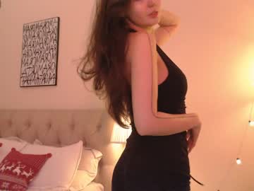 girl
        sarasuo cam image #3239881