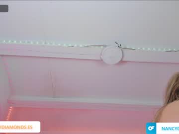 girl
        nancydiamonds cam image #2811117