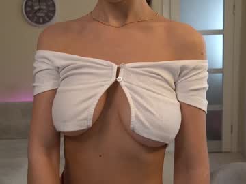 girl
        kathariine cam image #5013091