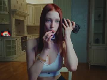girl
        shirleywhitney cam image #3566570