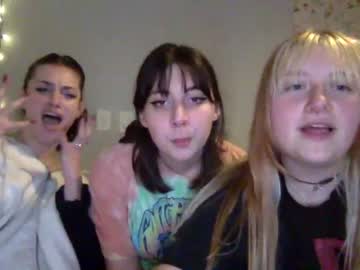 girl
        wallabyxxx cam image #422859