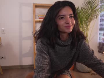 girl
        urcutelinda cam image #4486683