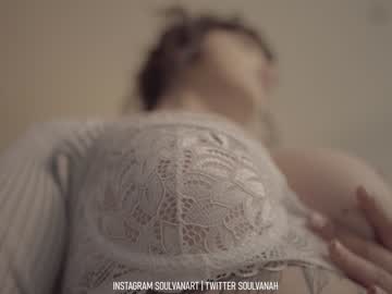 girl
        soulvanah cam image #1203771