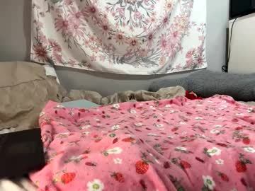 girl
        loveamber444 cam image #6254570