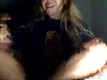 girl
        winterbunny69 cam image #4045381