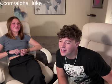 couple
        alpha_luke cam image #3059855