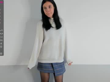 girl
        sixkiks cam image #1192195