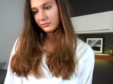 girl
        ifyouonlyknewe cam image #4977019